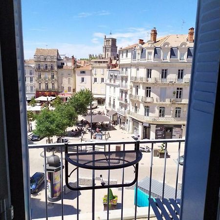 בזייה Appartement Place De La Mairie מראה חיצוני תמונה